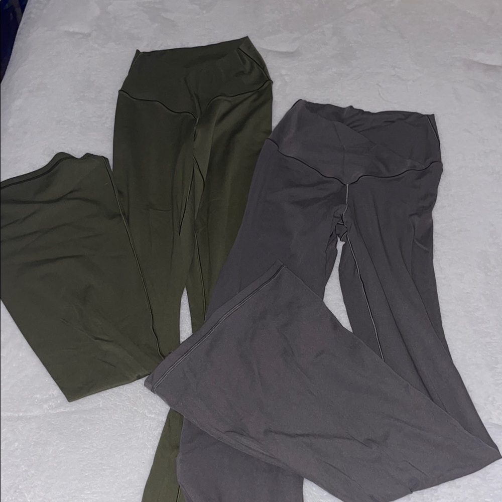 Aerie Green and Gray Leggings (small and medium)